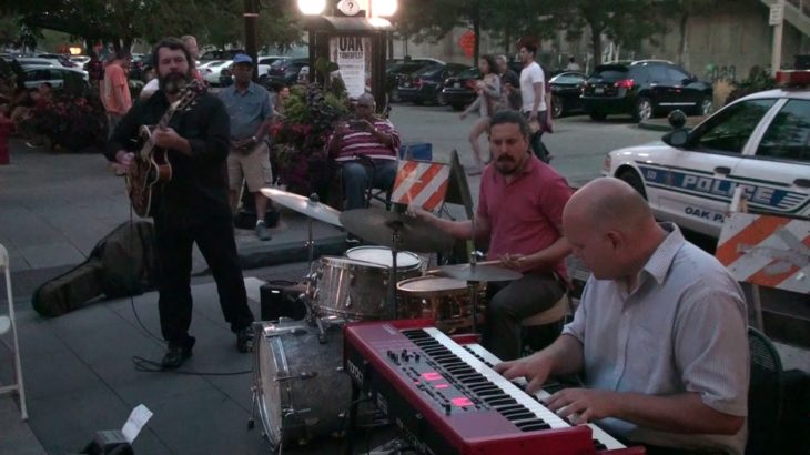 Geordie Kelly Trio WDCB Jazz Night In Oak Park 2/2
