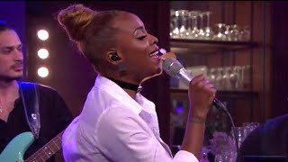 R&B Oldskool Band treedt op met mash-up  – RTL LATE NIGHT