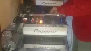 Senam jari , musik style R&B