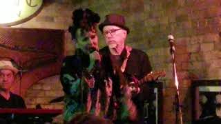 Robin Pluer  R&B Croquetts