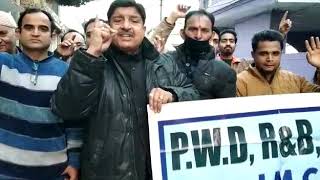 सुनील डिंपल की अध्यक्षता में आज जम्मू pwd,R&B ERA JMC के बिरोध जोरदार प्रदर्शन सीबीआई की माँग