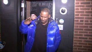 米R&B歌手R.ケリー 性的暴行罪で起訴