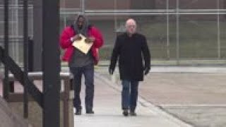 US R&B singer R Kelly released from jail
