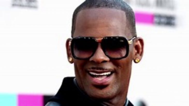#Chicago R&B #Singer Lawyers meet at #Airport #Illinois