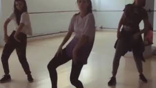 Choreography Needed me, hip-hop R&B