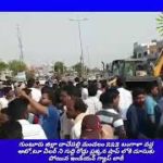 దాచేపల్లి మండలం R&B బంగాళా వద్ద ఆటో,టూ వీలర ని గుద్ది రోడ్డు ప్రక్కన షాప్ లోకి దూసుకు పోయిన  ఇండియన్
