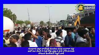 దాచేపల్లి మండలం R&B బంగాళా వద్ద ఆటో,టూ వీలర ని గుద్ది రోడ్డు ప్రక్కన షాప్ లోకి దూసుకు పోయిన  ఇండియన్