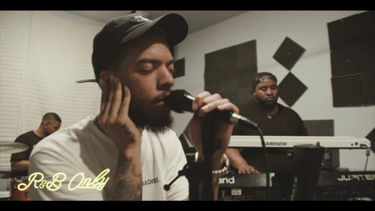 R&B ONLY x Elhae – “Hennessy” Acoustic Session