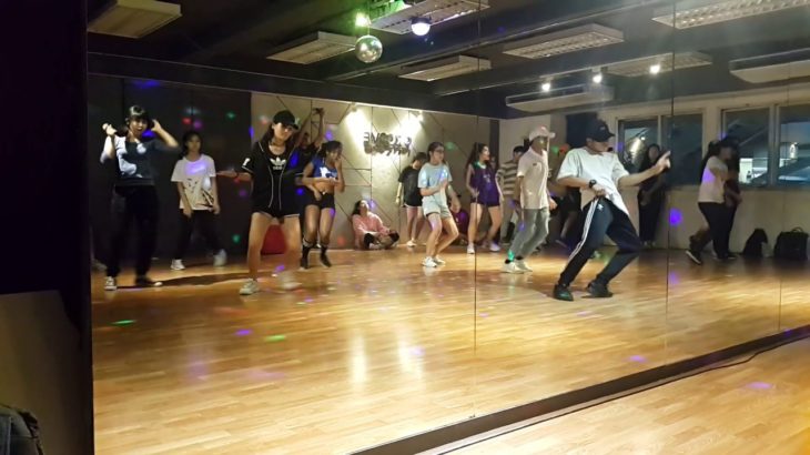 R&B dance class / Beginner dance class คลาสเรียนเต้น