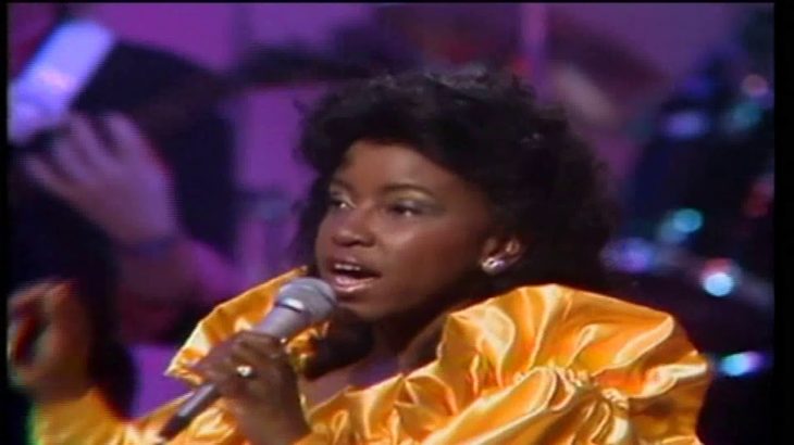 Chapel Of Love – Dixie Cups, “R&B Jukebox: 20 Classic Hits”
