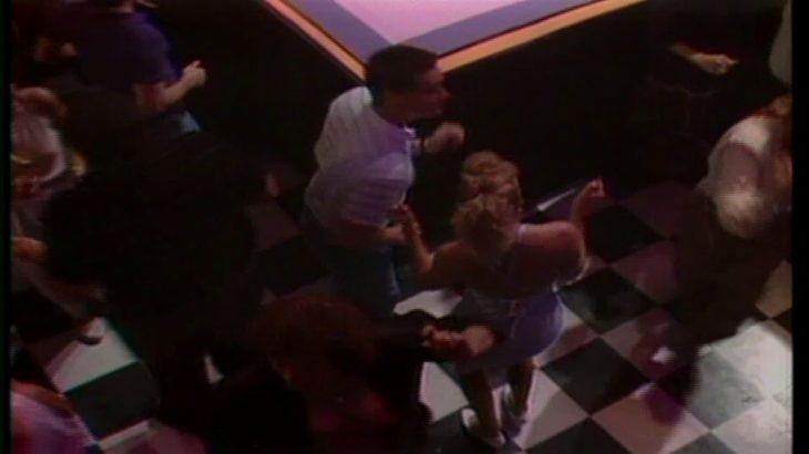 Dancing In The Street – Martha Reeves, “R&B Jukebox: 20 Classic Hits”