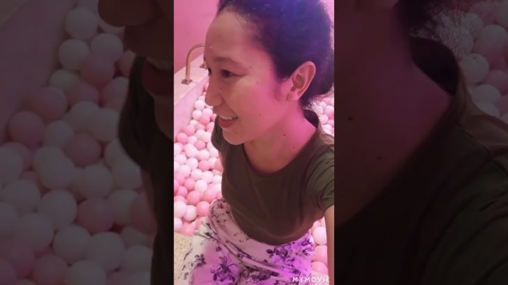 Having Fun With The Pool Of PinkBalls ( Pink R&B )