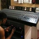 Hybrid Mixing R&B Trap Beats & Vocals with outboard gear via Logic Pro X 10.