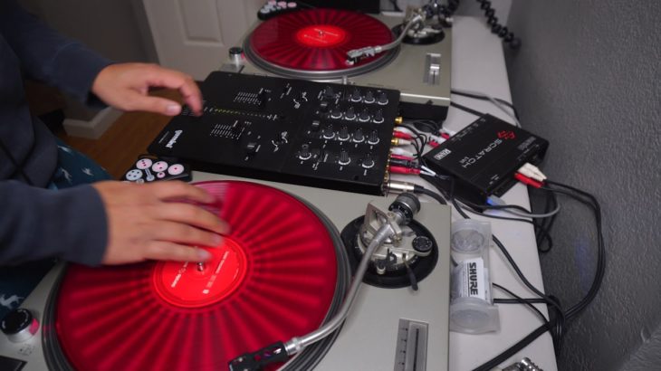 Throwback mix (90s R&B, early 2000s) – DJ DEELOS – Bedroom Sessions Throwbacks